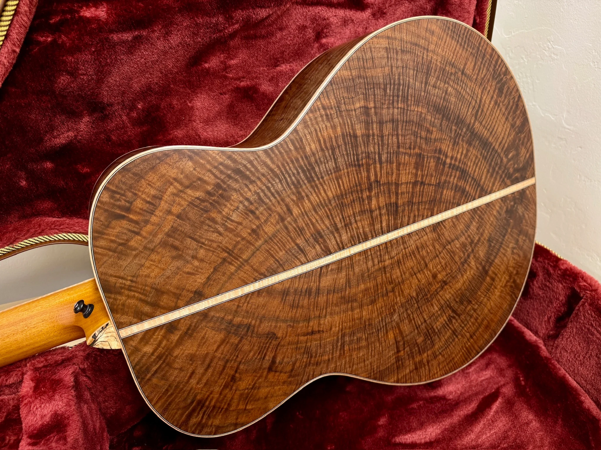 Snowfall Guitar